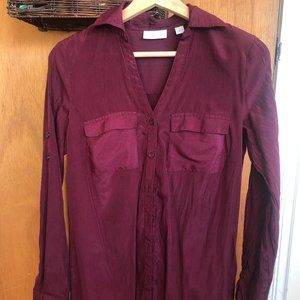 New York & Company shirt with adjustable sleeves